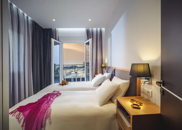 Elysian Херсонісос